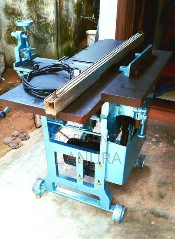 Wood cutter machine
