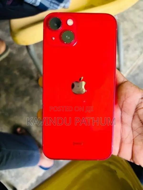 Apple iPhone 13 (Used)
