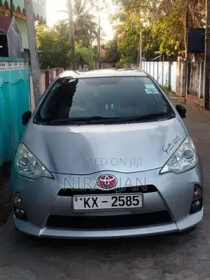 Toyota Aqua 2013