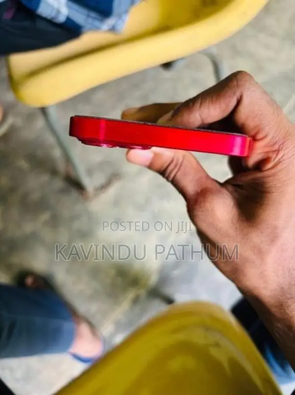 Apple iPhone 13 (Used)