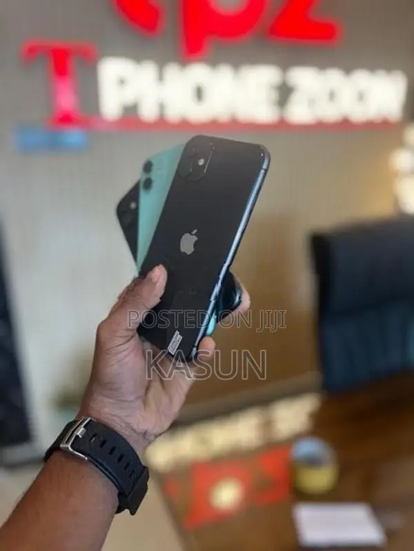 Apple iPhone 11 128GB (Used)