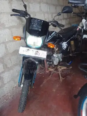 Bajaj Platina ES 2017