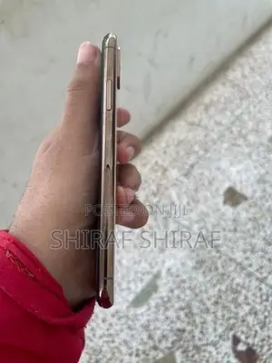Apple iPhone XS (Used)