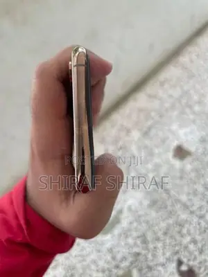 Apple iPhone XS (Used)