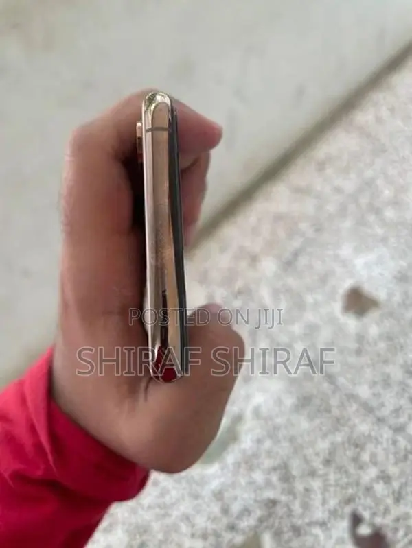 Apple iPhone XS (Used)