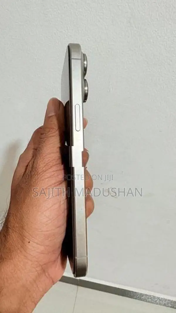 Apple iPhone 15 Pro Max (Used)