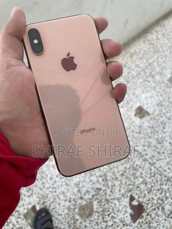 Apple iPhone XS (Used)