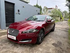 Jaguar XF Turbo 2013