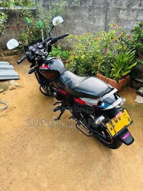 Bajaj Discover 150 2012