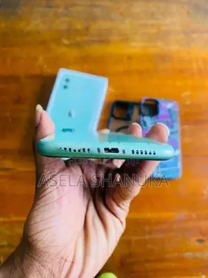 Apple iPhone 11 (Used)