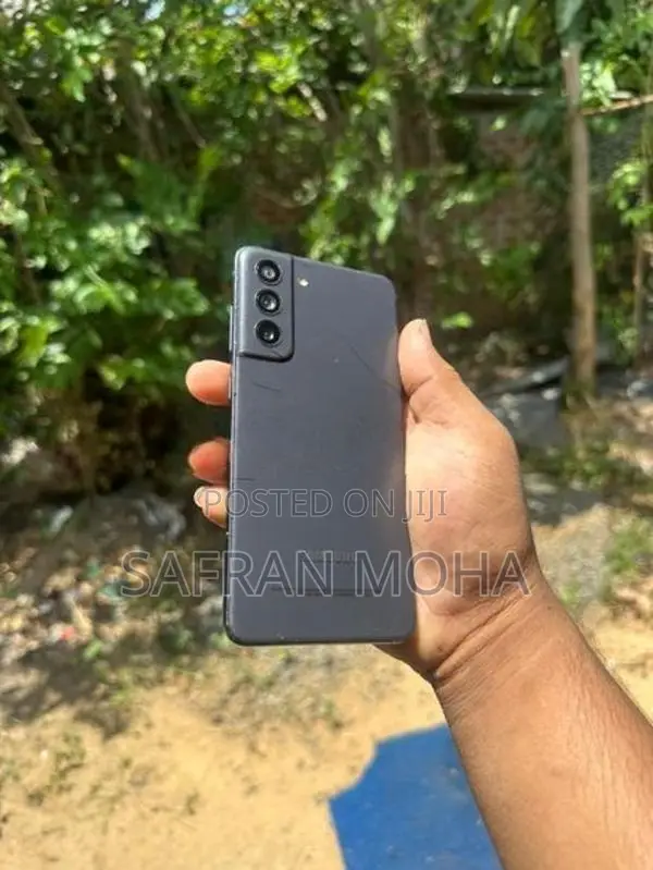 Samsung Galaxy S21 FE (Used)