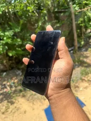 Samsung Galaxy S21 FE (Used)