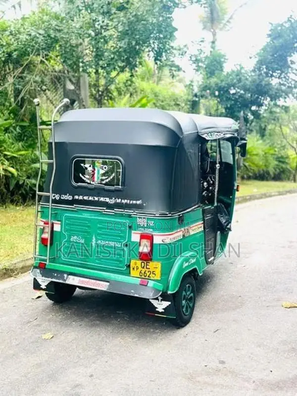 Bajaj RE 2006