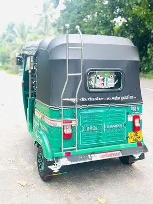 Bajaj RE 2006