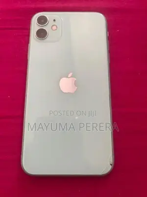 Apple iPhone 11 64GB (Used)