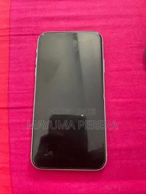 Apple iPhone 11 64GB (Used)