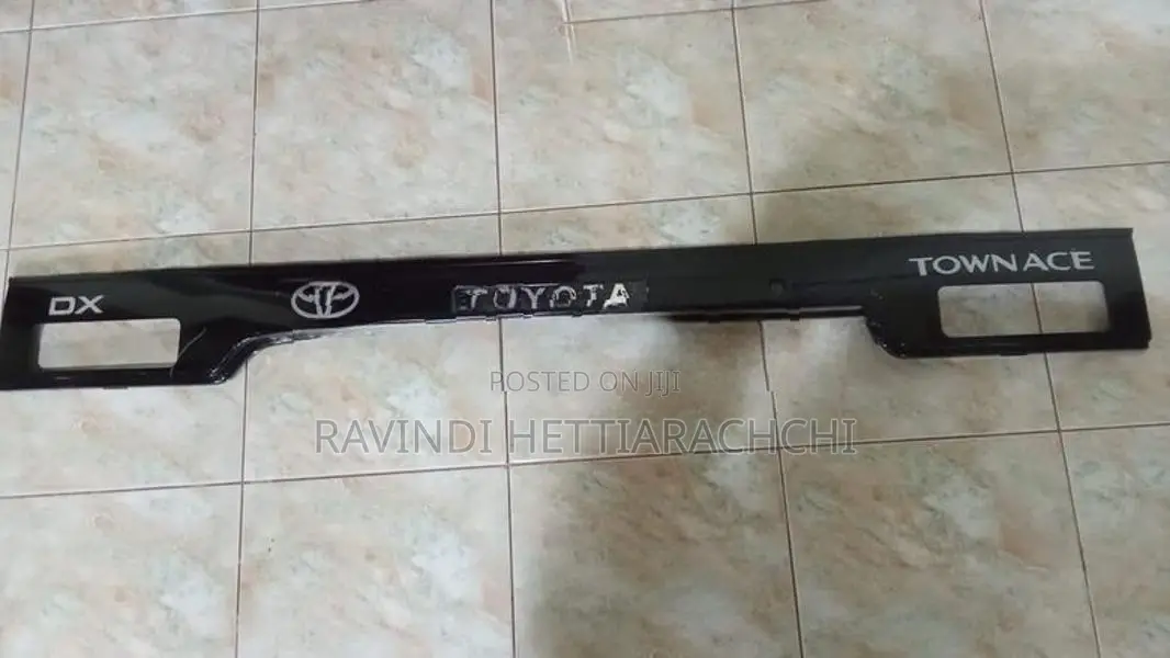 Toyota Townace Rear Garnish