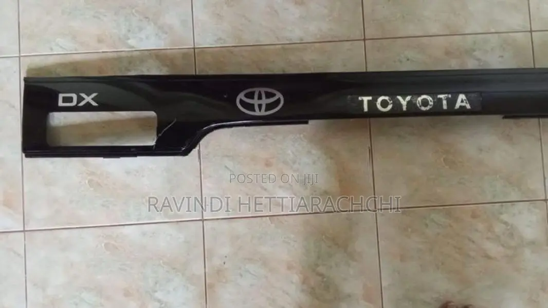Toyota Townace Rear Garnish