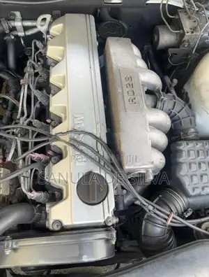 Nissan RD28 Diesel Engine with Gearbox & Wire Harness – For Sale