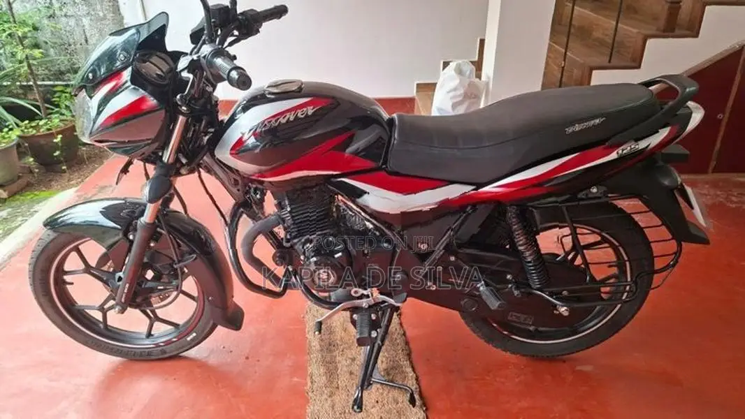 Bajaj Discover 125 2025