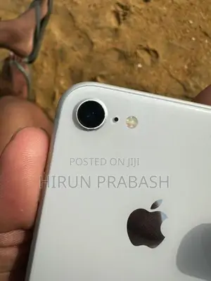 Apple iPhone 8 (Used)