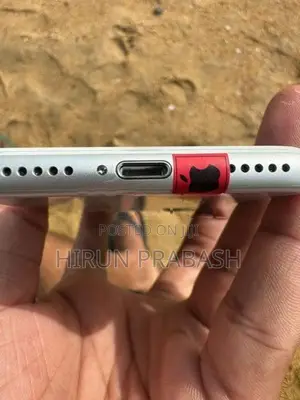 Apple iPhone 8 (Used)