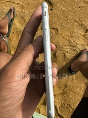 Apple iPhone 8 (Used)