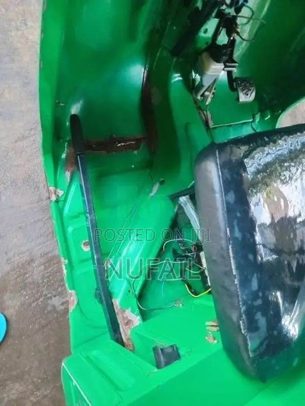 Bajaj RE 2005