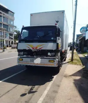 Tata LPT 1109 2012