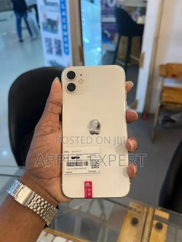 Apple iPhone 11 (Used)