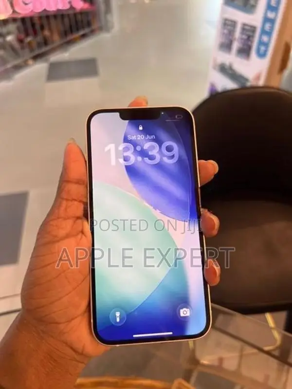 Apple iPhone 14 (Used)