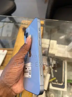 Apple iPhone 14 (Used)