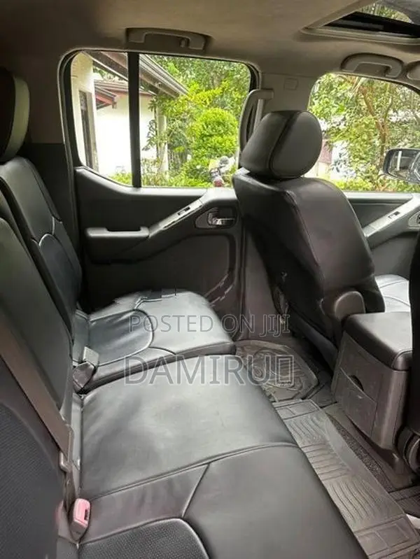 Nissan Navara Aventura 2007