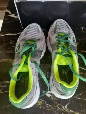 MENS 8.5 BRAND NEW