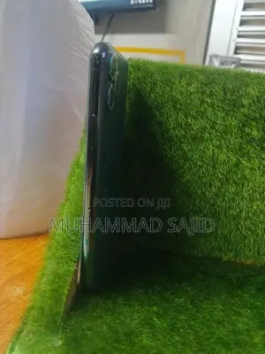 Apple iPhone 11 (Used)