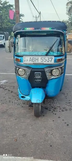 Bajaj RE 2016