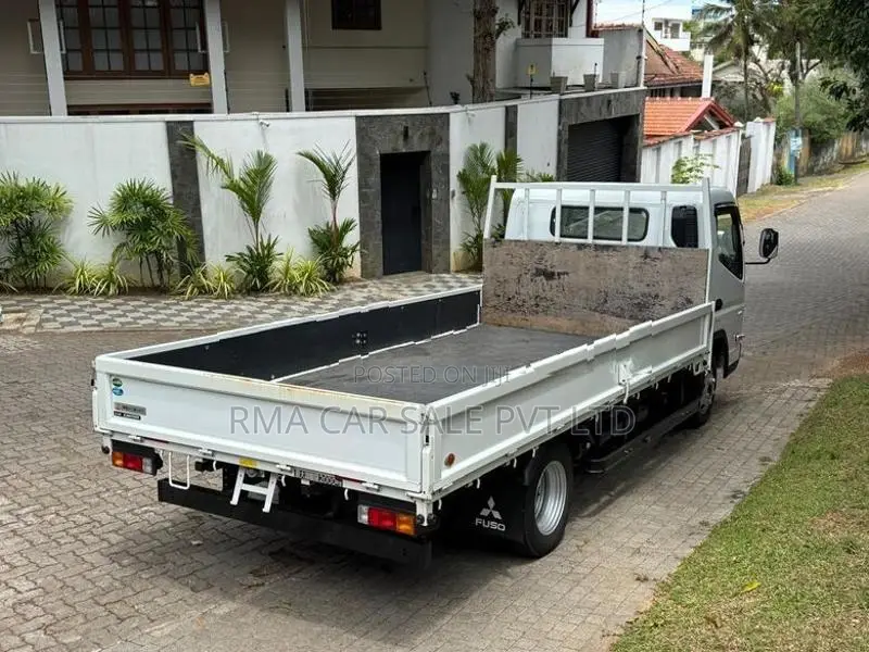 Mitsubishi Fuso CANTER 4P10+ 2023