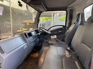 Isuzu Elf WIDE SPACE 2018