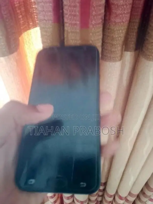 Samsung Galaxy J7 pro (Used)