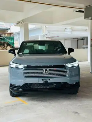 Honda Vezel Z PLAY MOON ROOF 2025