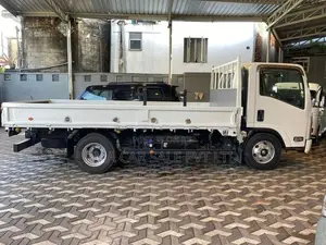 Isuzu Elf WIDE SPACE 2018