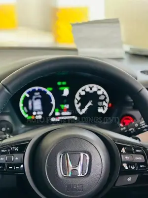 Honda Vezel Z PLAY MOON ROOF 2025