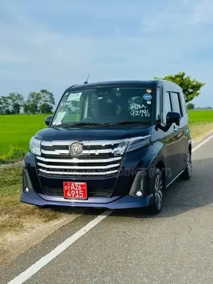 Toyota Roomy Custom G 2025