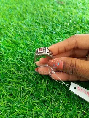 Silver Ring 06.5g