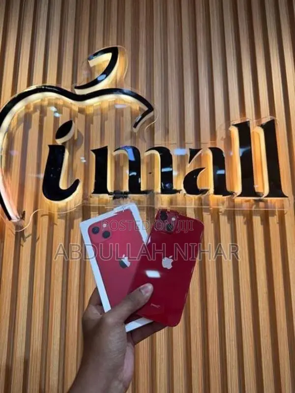 Apple iPhone 13 (Used)