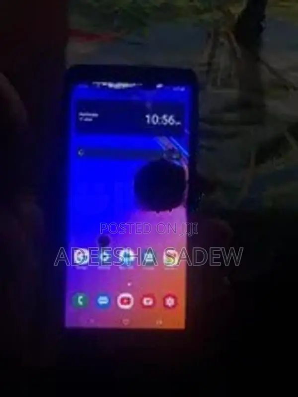 Samsung Galaxy A7 (Used)