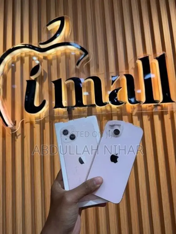 Apple iPhone 13 (Used)