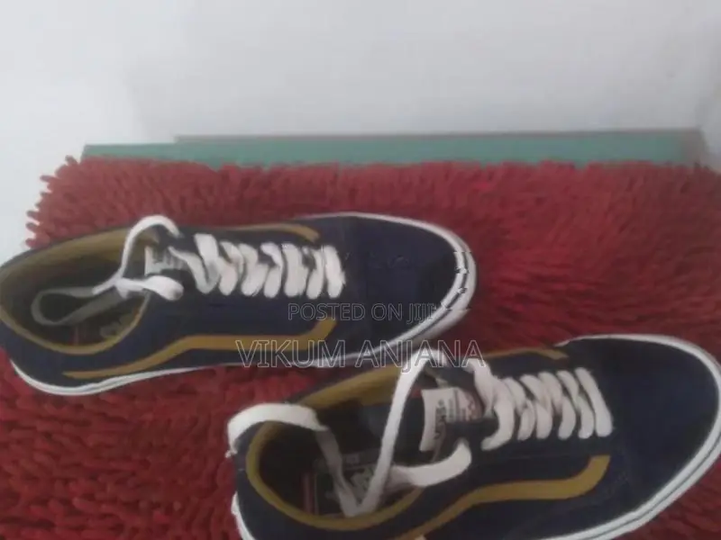 vans