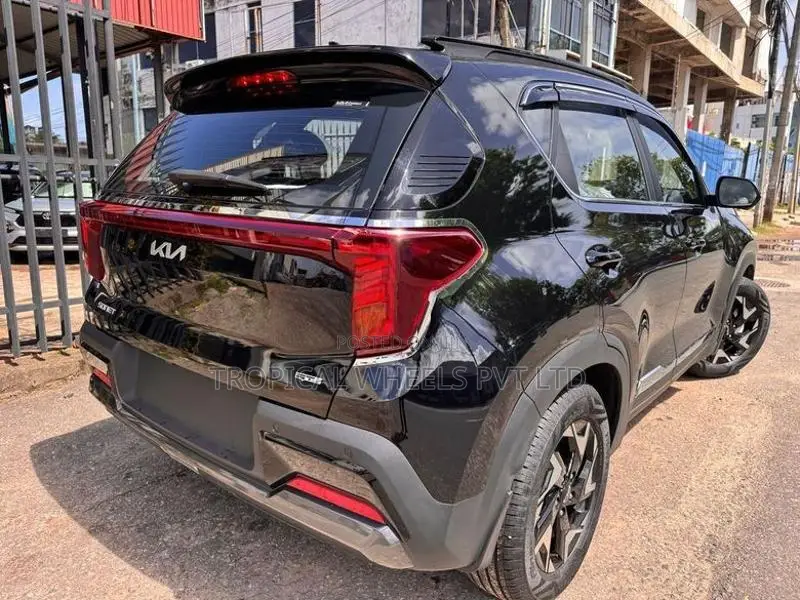Kia Sonet GTX PLUS 2025