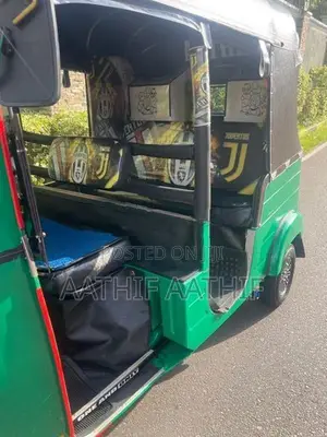 Bajaj RE 4s 2008